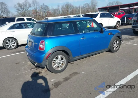 2012 Mini Cooper из США, поврежденный, VIN WMWSU3C55CT257435